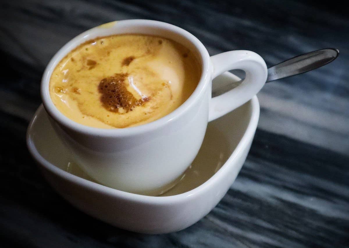 Raw Egg Coffee – Is It Good? (Benefits & Recipes)